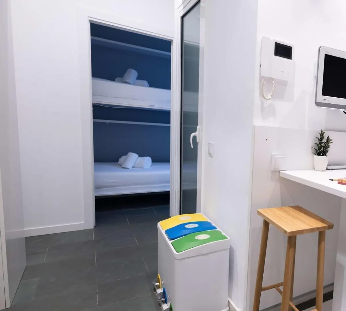 Ampersand - Bright 2-Bedroom Apartment برشلونة 0*,  إسبانيا