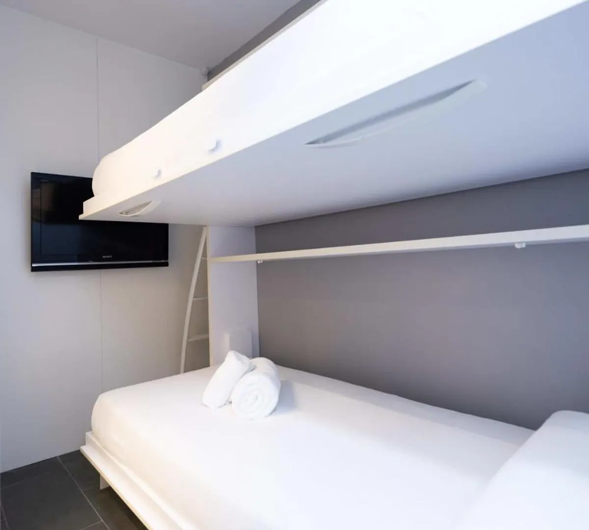 Ampersand - Bright 2-Bedroom Apartment برشلونة