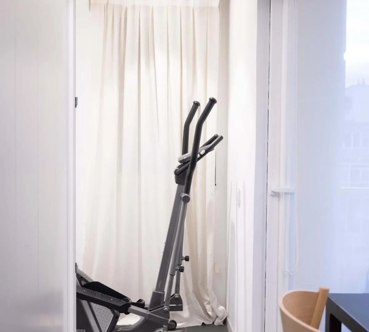 Ampersand - Bright 2-Bedroom Apartment برشلونة